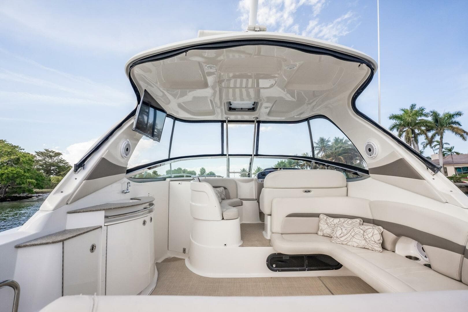 2008 Chaparral 350 Signature Extended Plane