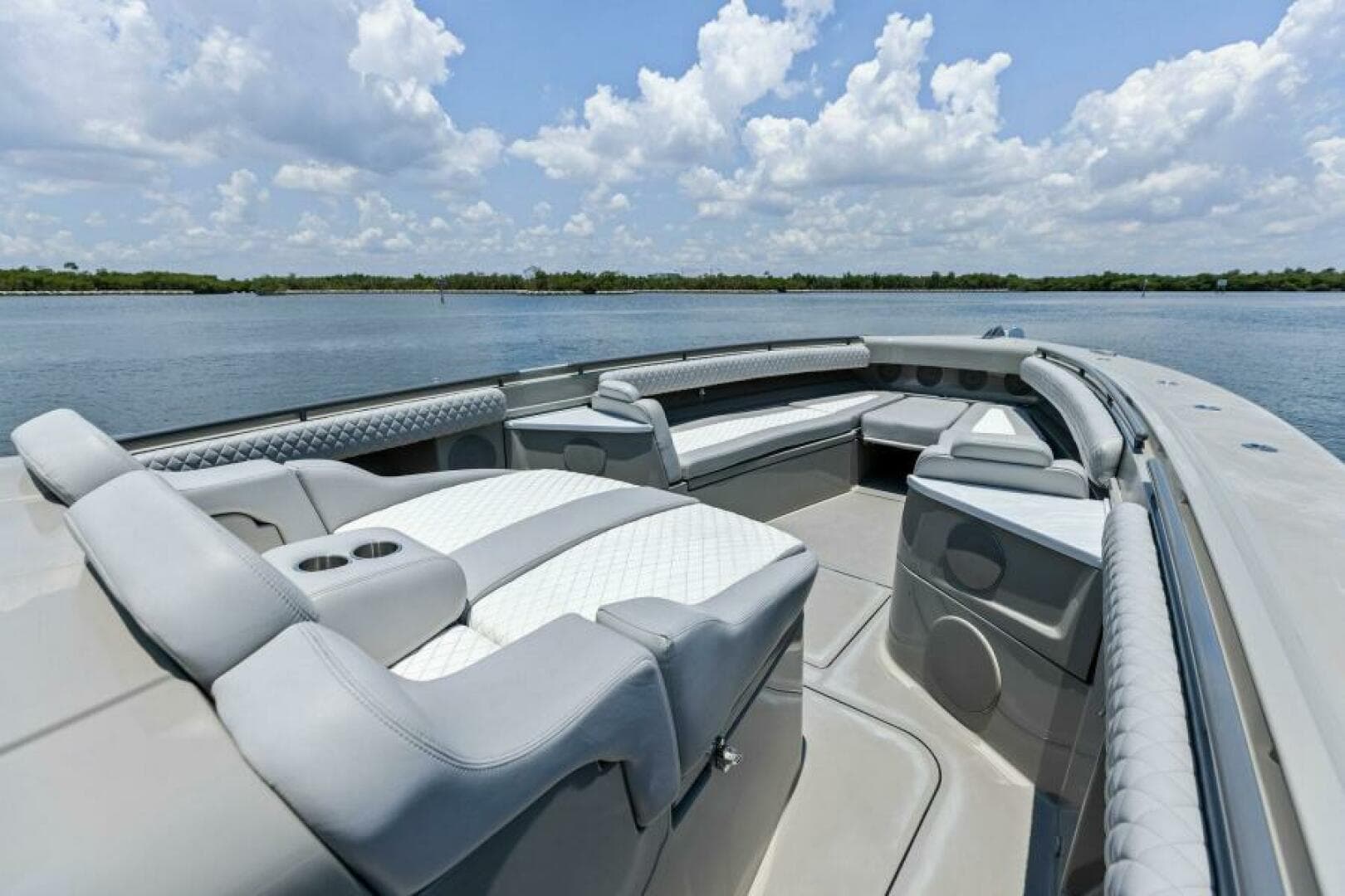 2023 53 HCB Suenos - Cabrera