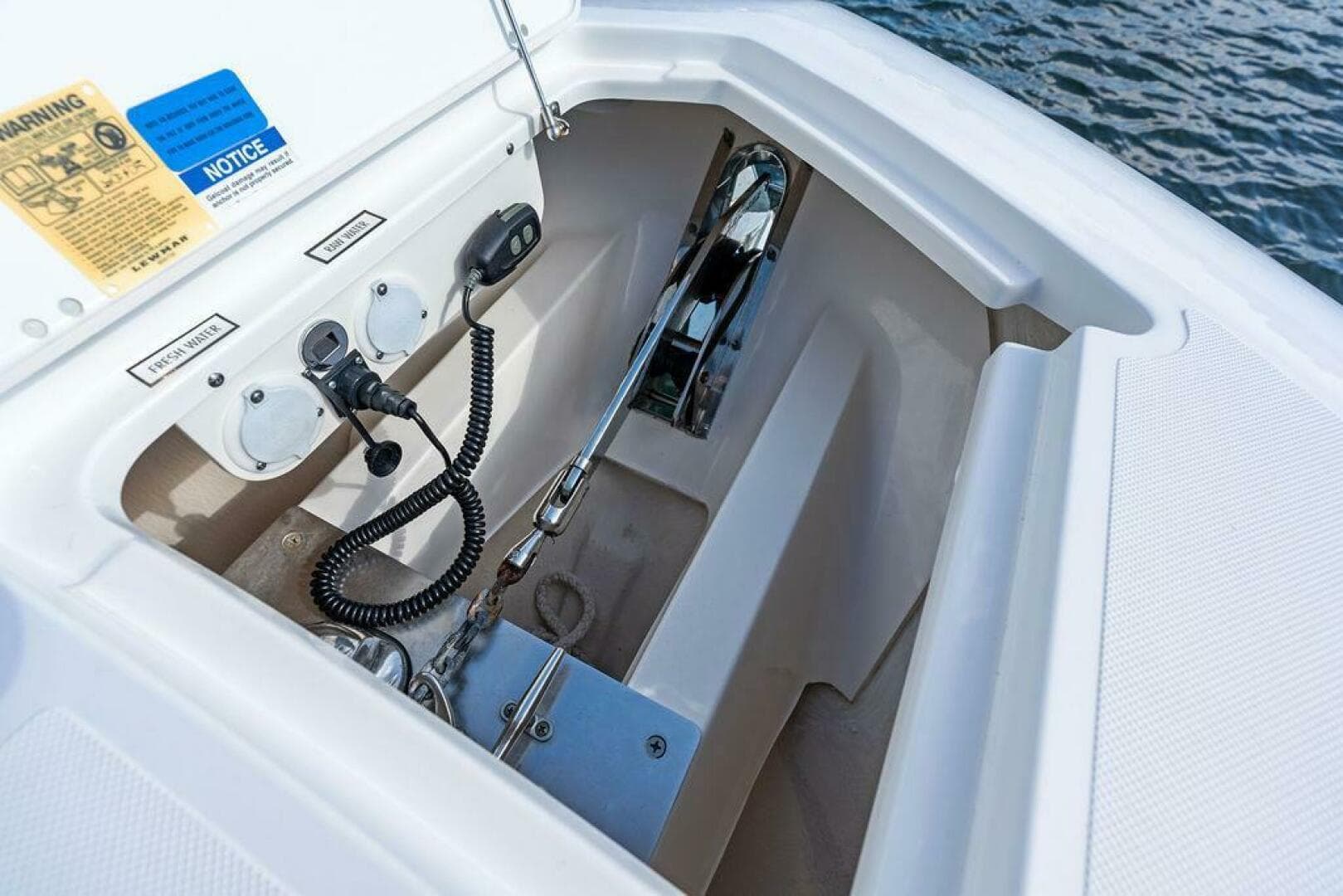 2022 Pursuit S 428 Sport