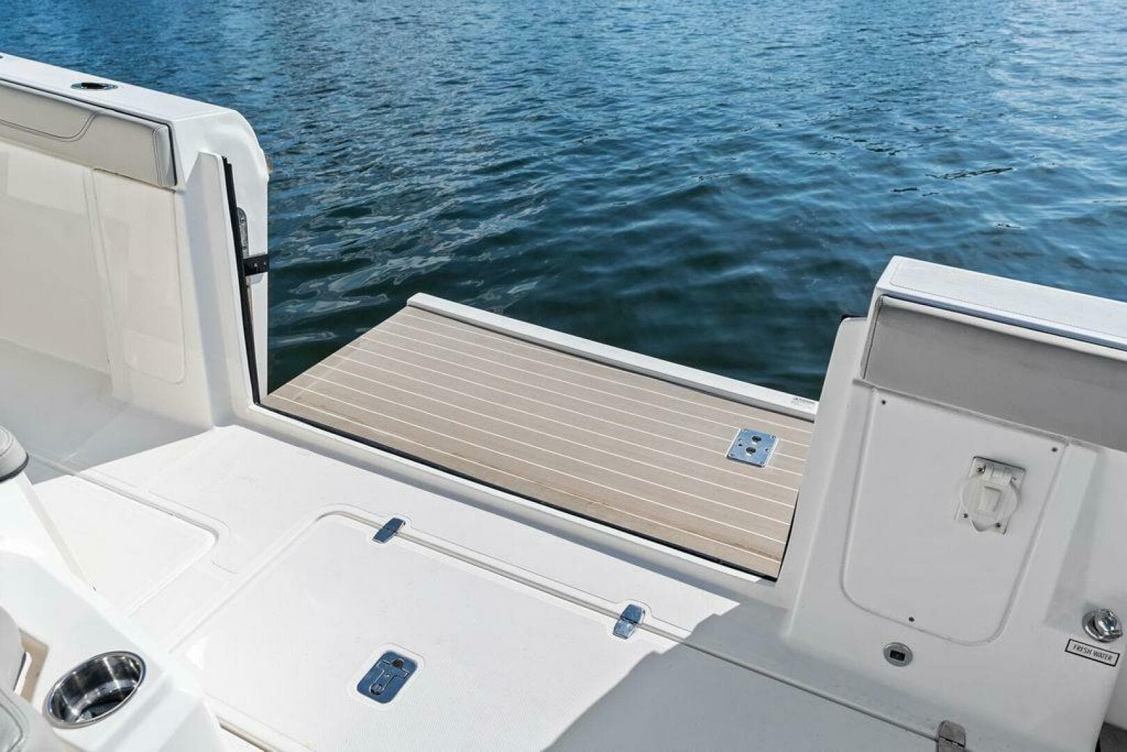 2022 Pursuit S 428 Sport