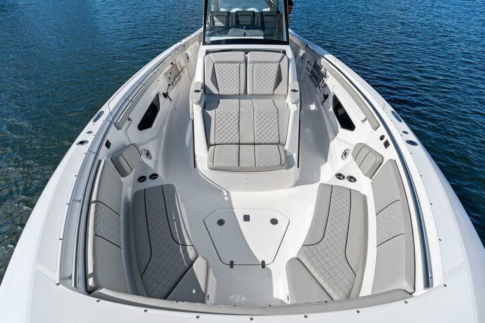 2022 Pursuit S 428 Sport