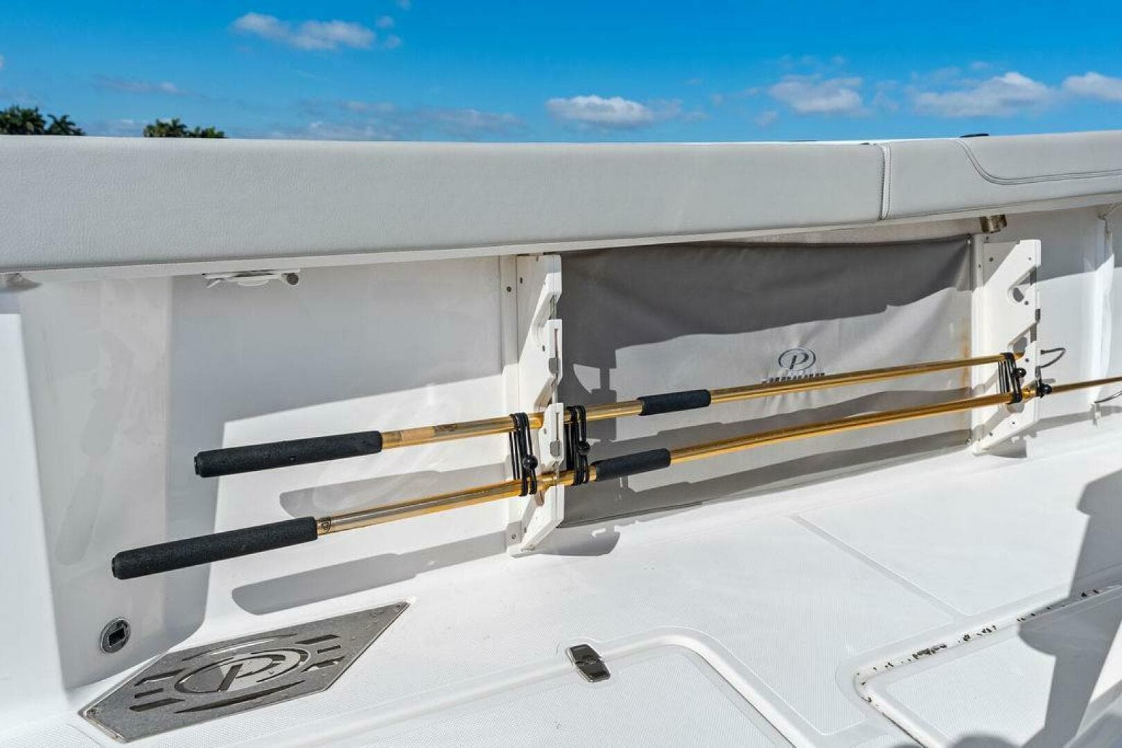 2022 Pursuit S 428 Sport