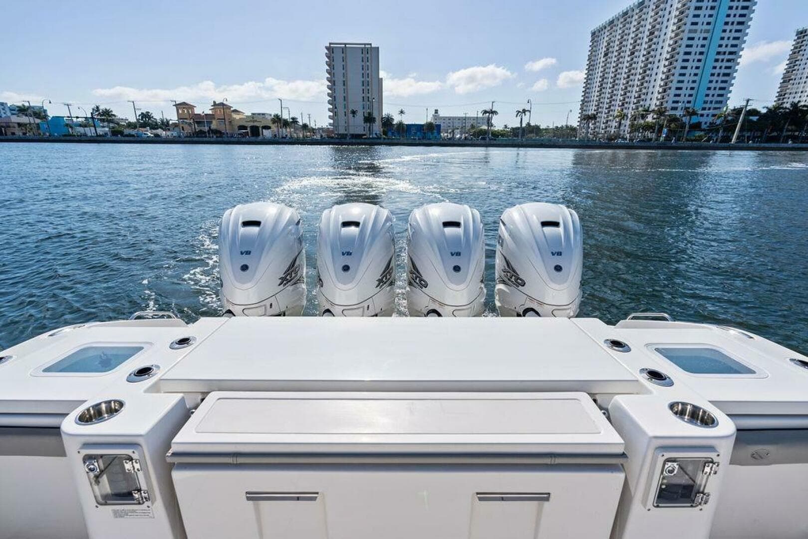 2022 Pursuit S 428 Sport