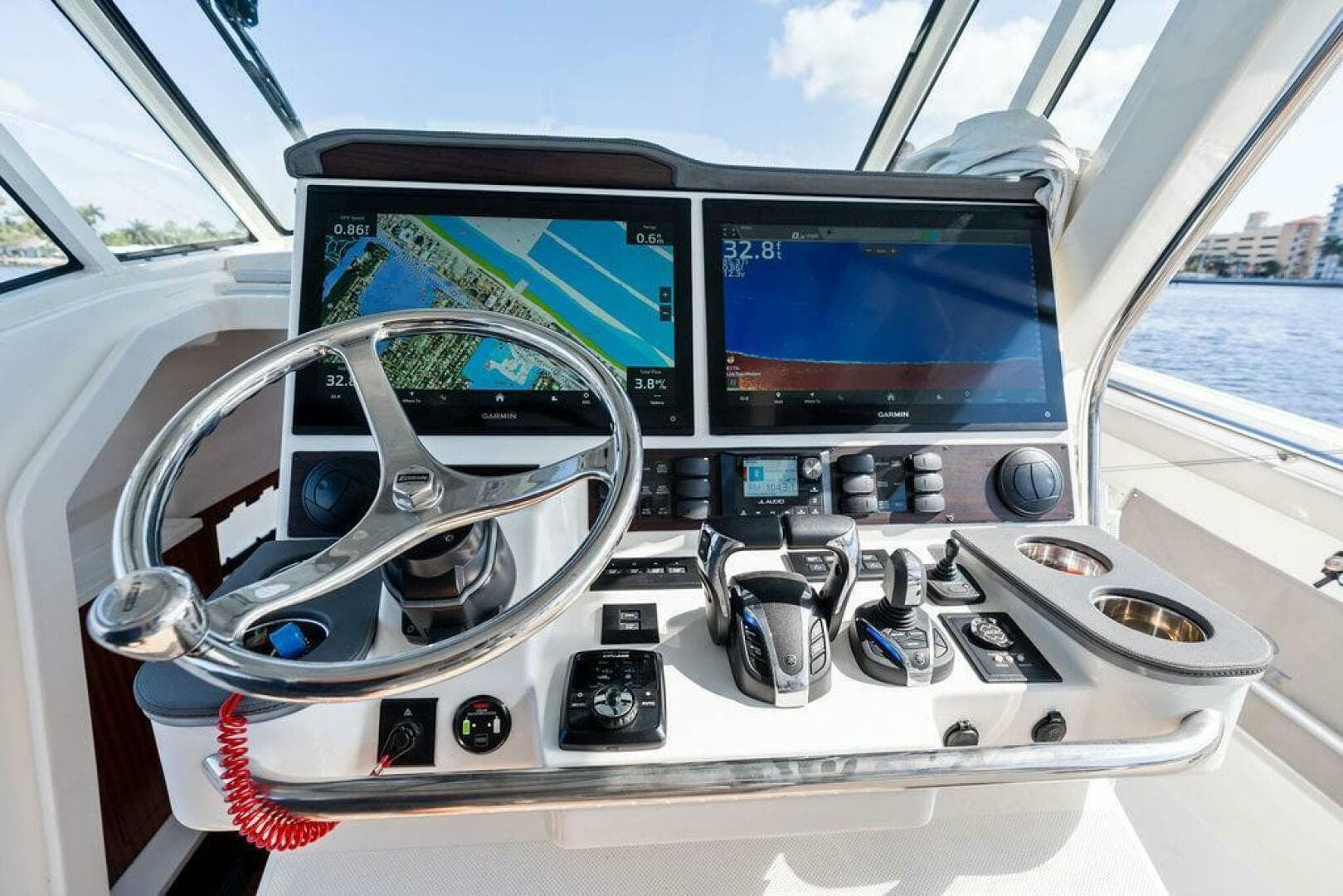 2022 Pursuit S 428 Sport