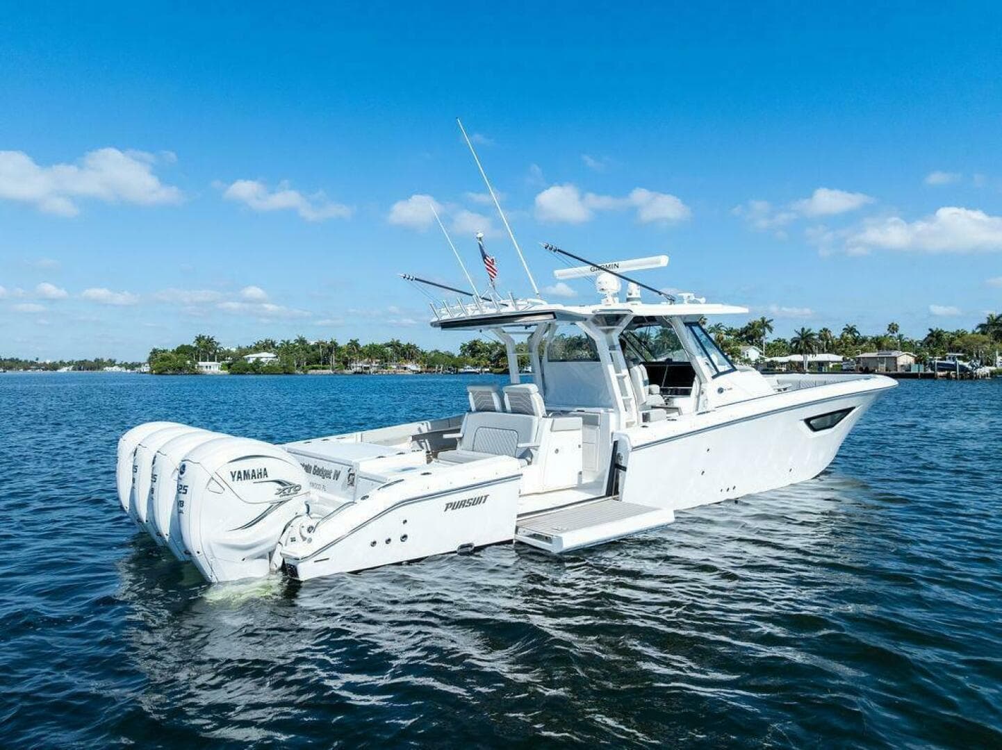 2022 Pursuit S 428 Sport