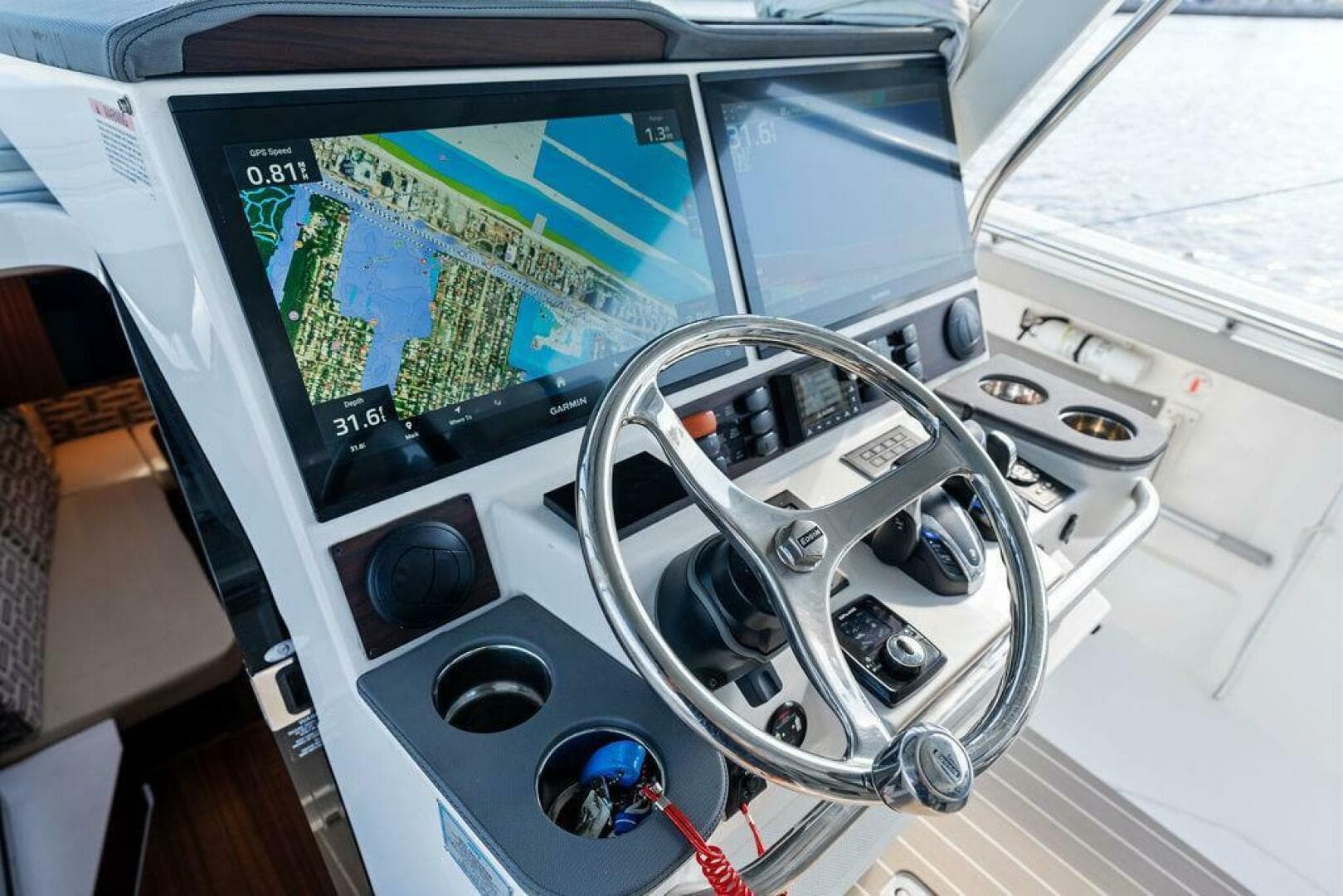 2022 Pursuit S 428 Sport