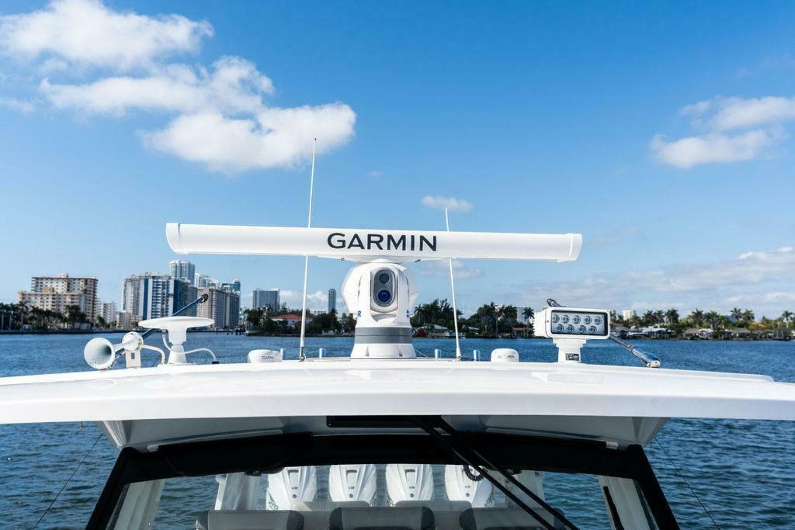 2022 Pursuit S 428 Sport