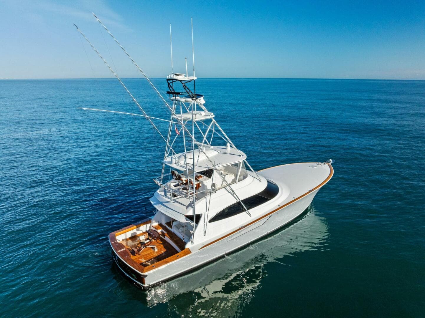 2023 Viking 64 Convertible- SIN PELO- Transom