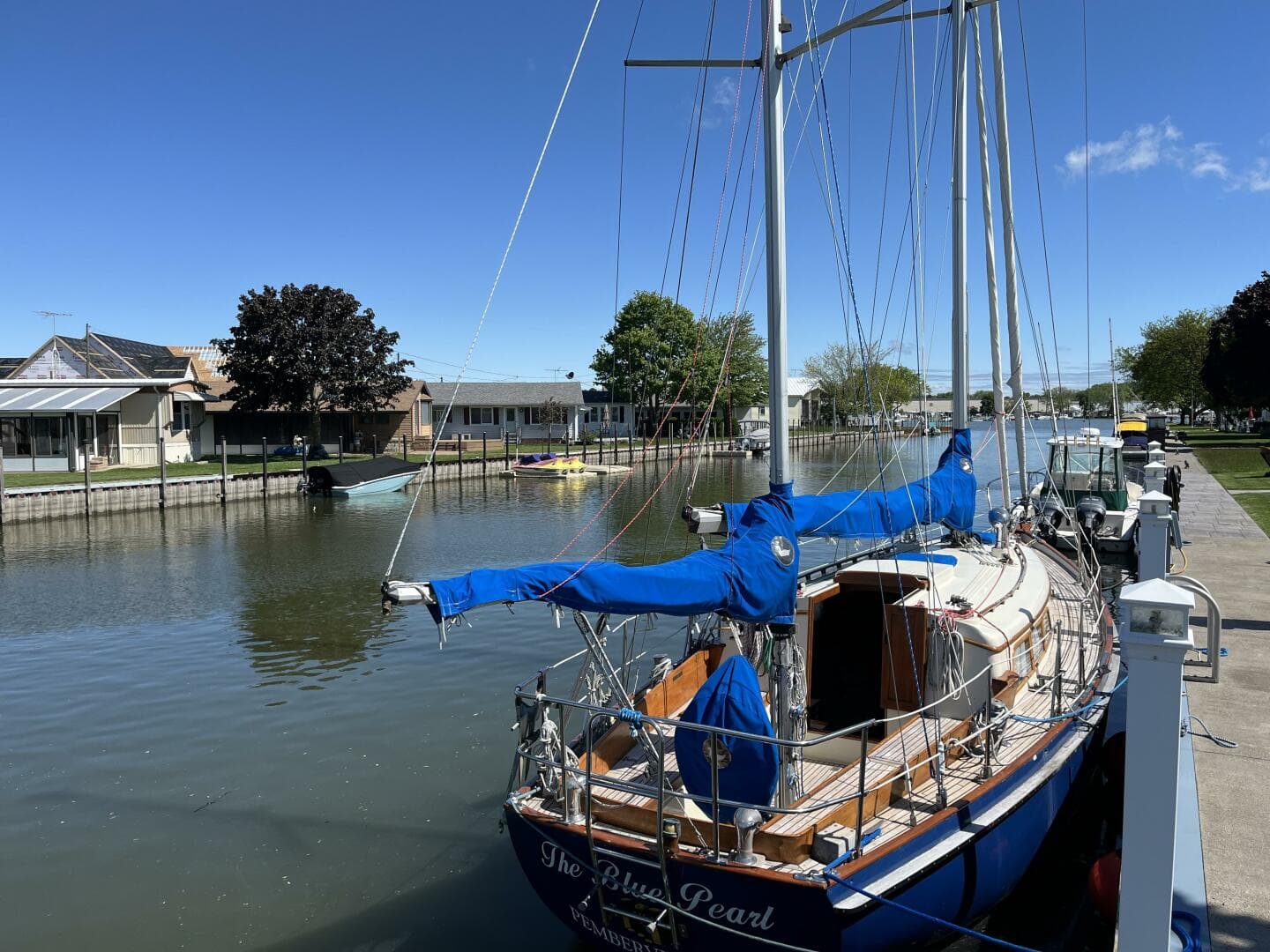 1978 Cheoy Lee Offshore 33