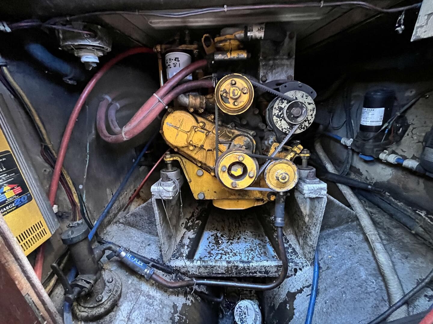 1978 Cheoy Lee Offshore 33