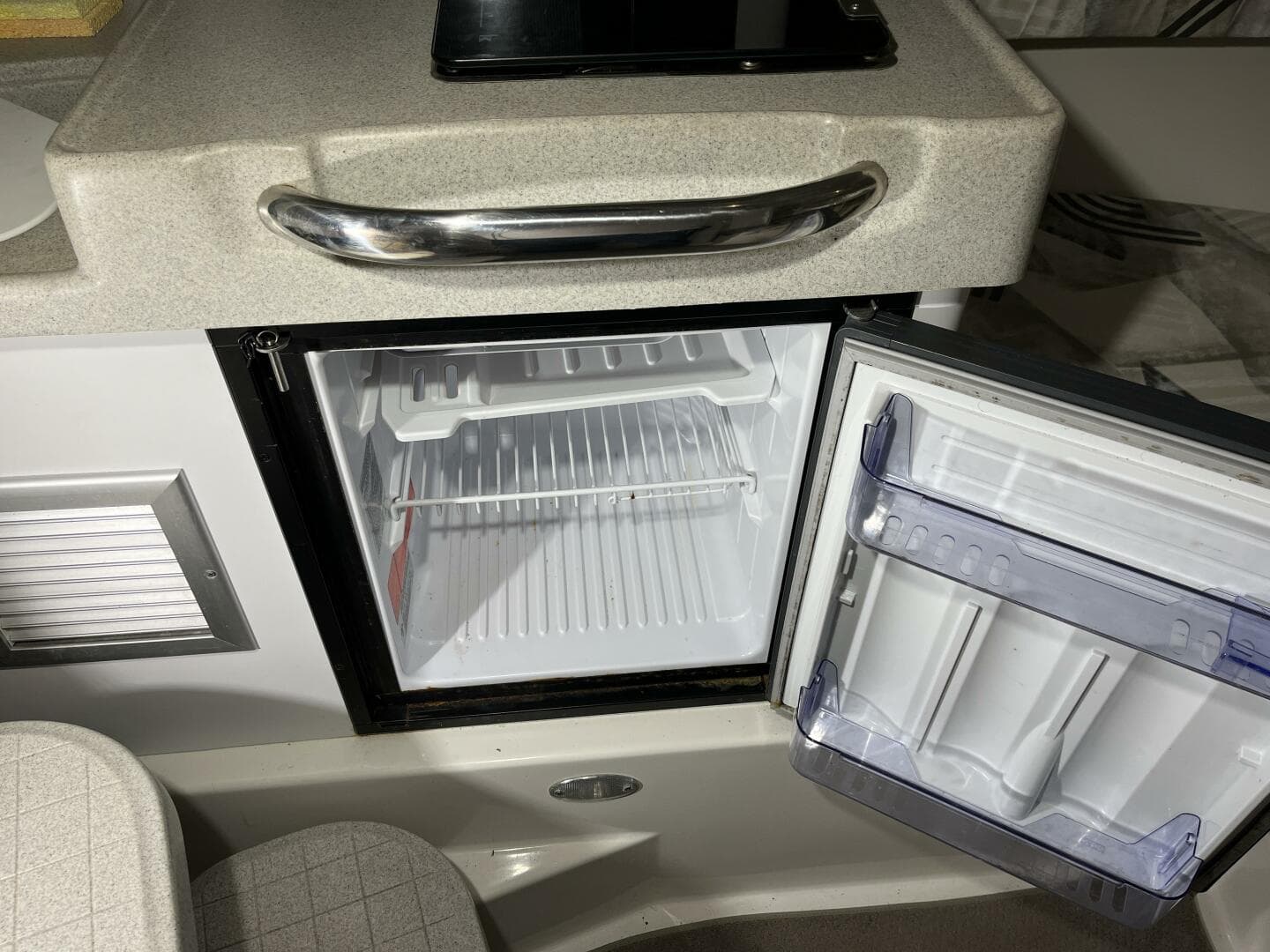 2001 Wellcraft 270 Coastal