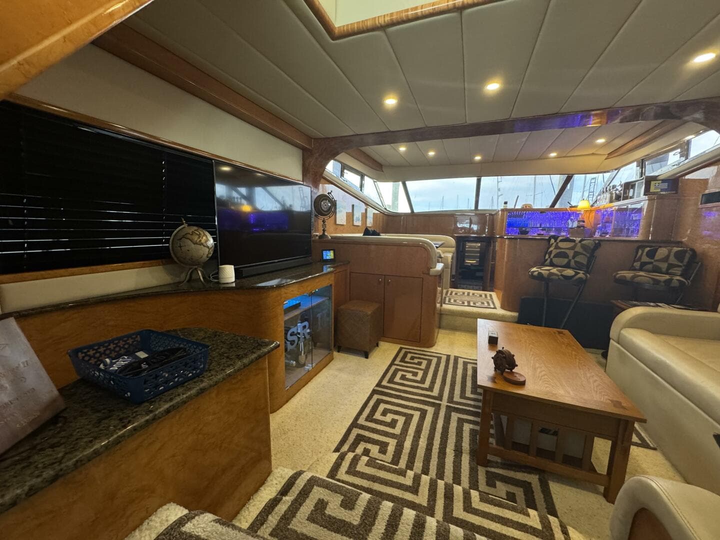 1993 Johnson 56 High Tech Motor Yacht