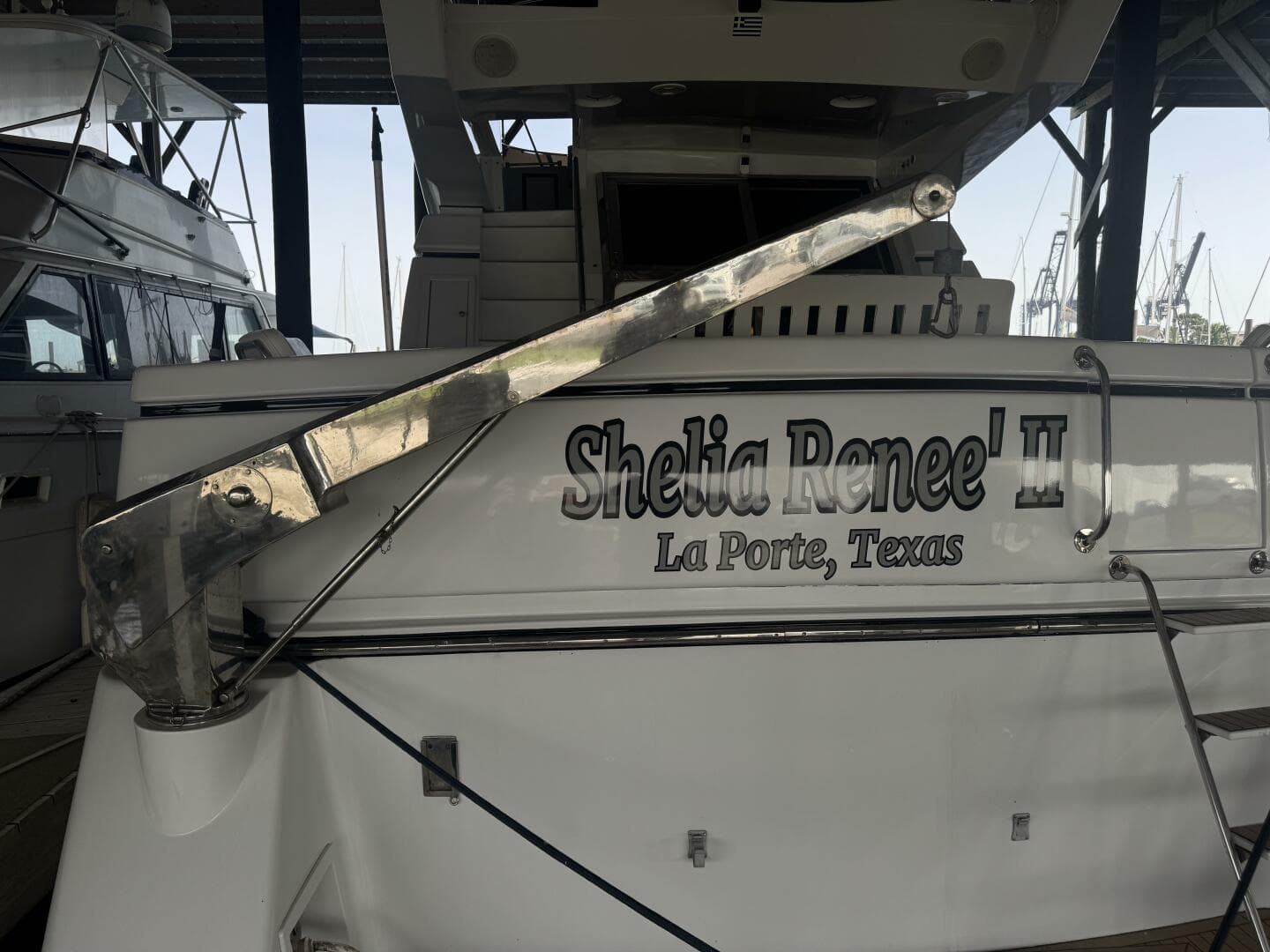 1993 Johnson 56 High Tech Motor Yacht