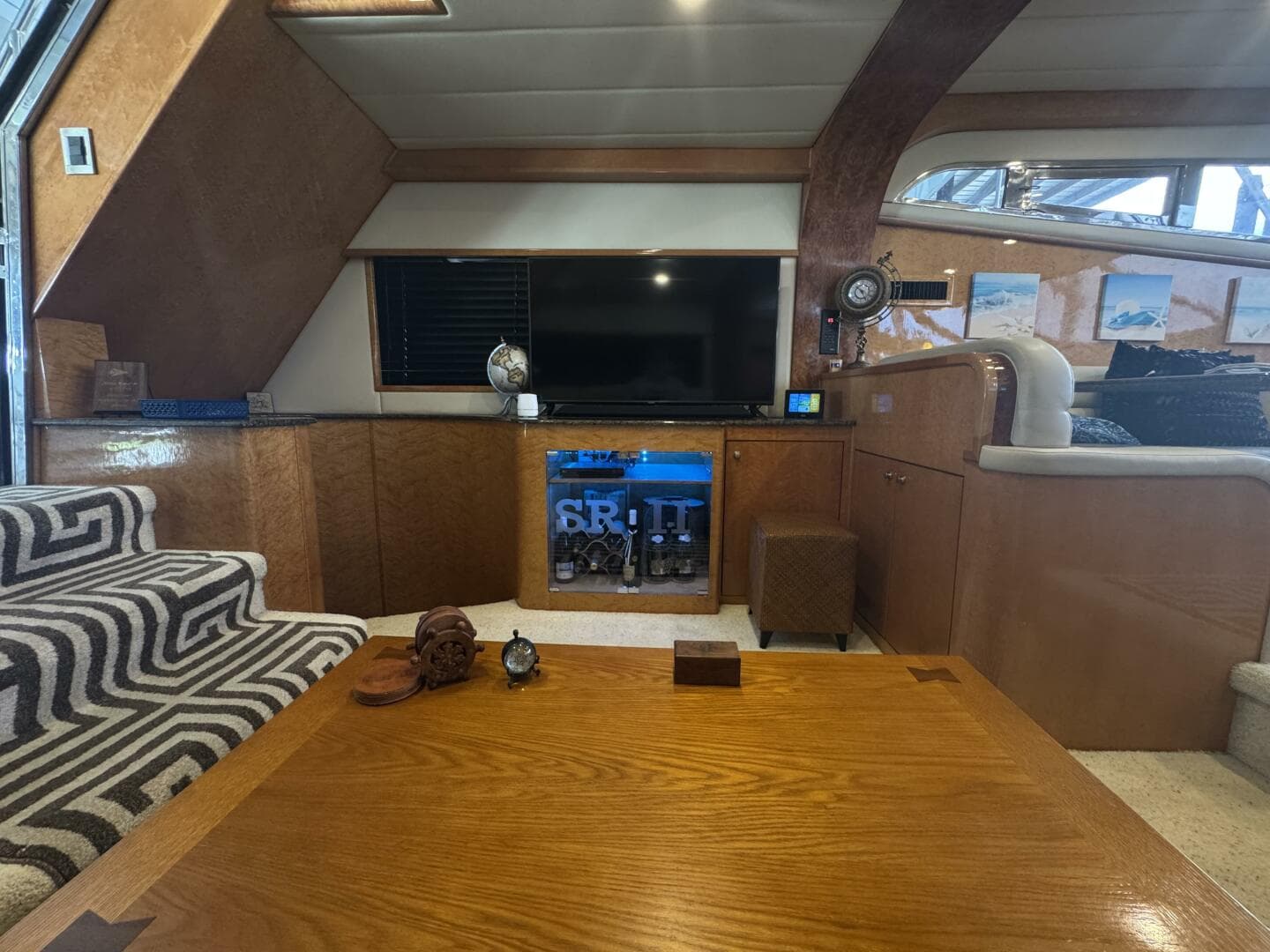 1993 Johnson 56 High Tech Motor Yacht