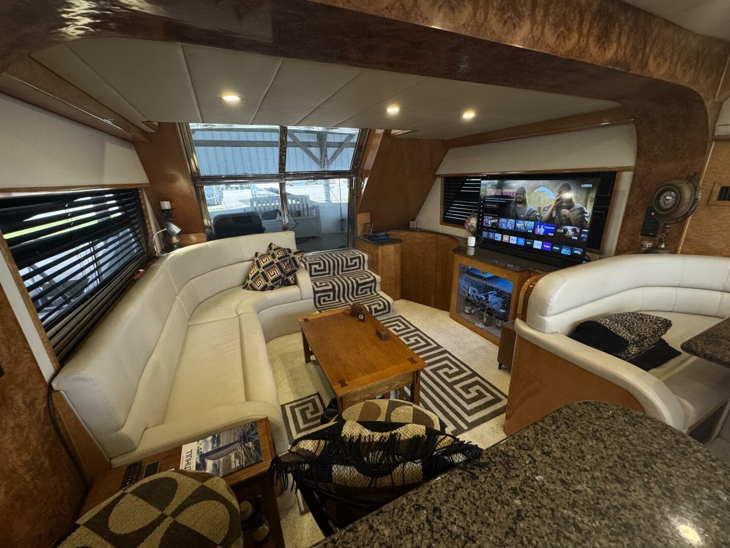 1993 Johnson 56 High Tech Motor Yacht