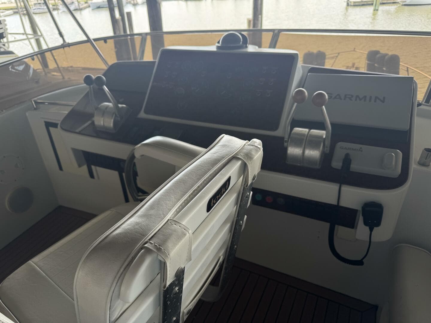 1993 Johnson 56 High Tech Motor Yacht