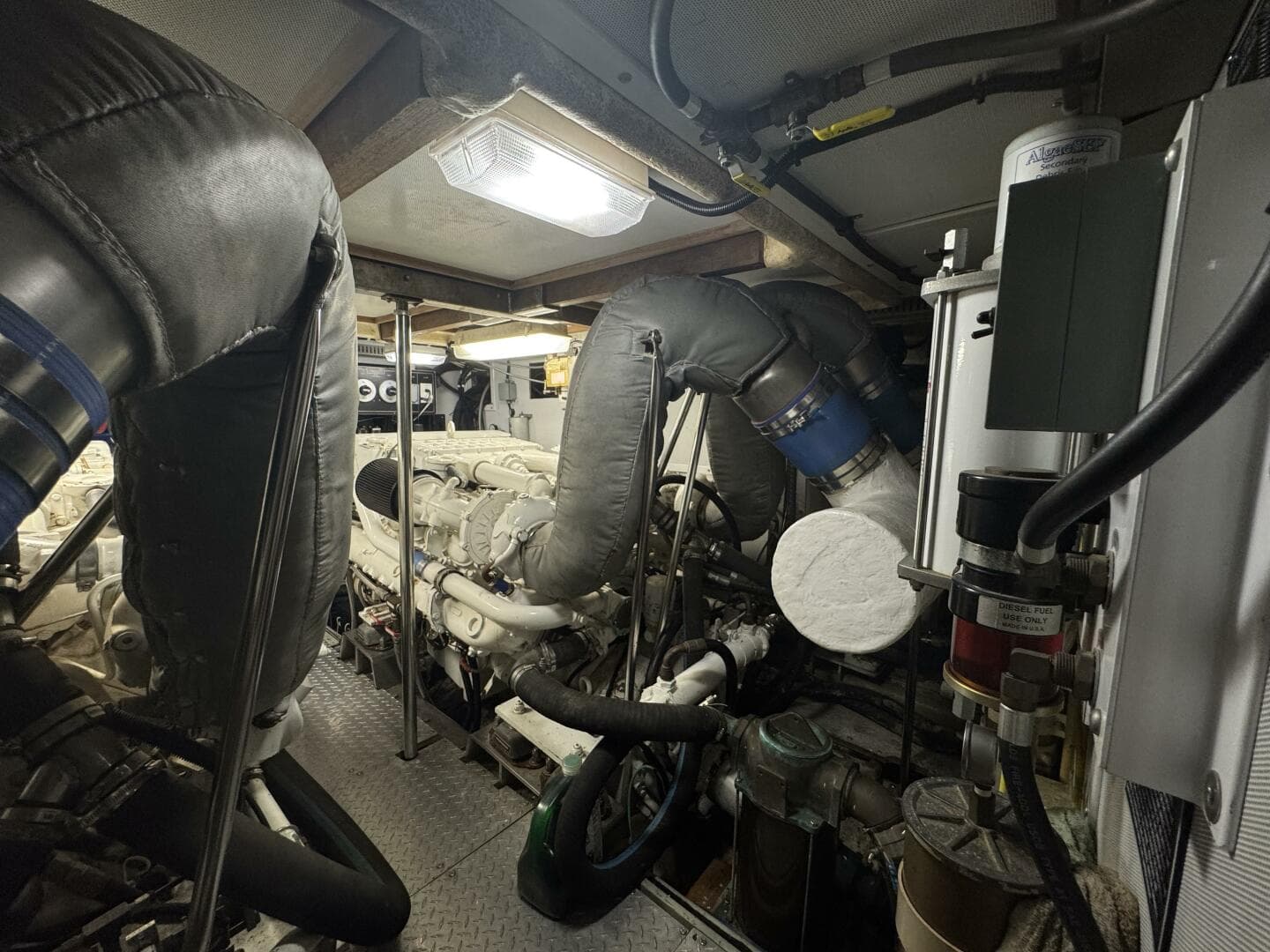 1993 Johnson 56 High Tech Motor Yacht