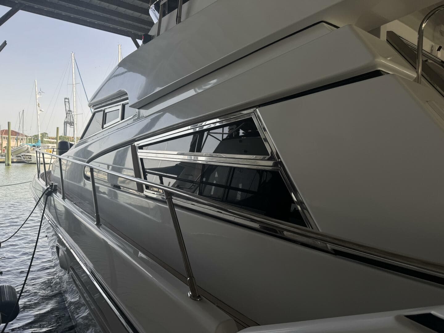 1993 Johnson 56 High Tech Motor Yacht