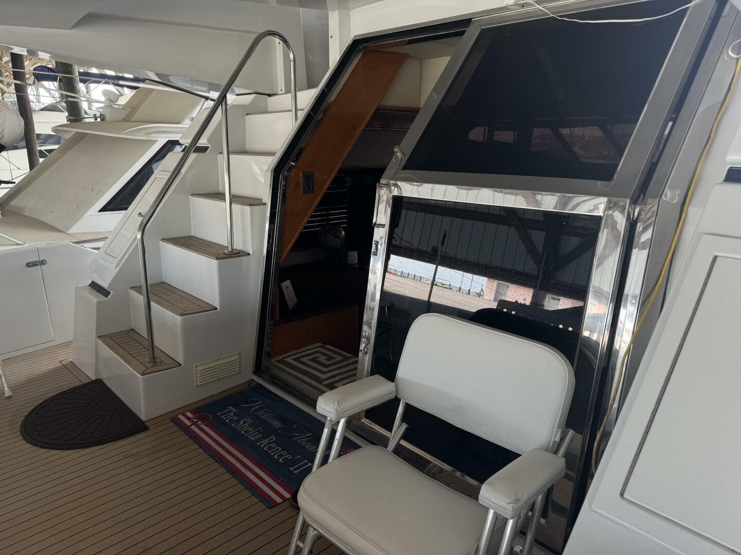 1993 Johnson 56 High Tech Motor Yacht