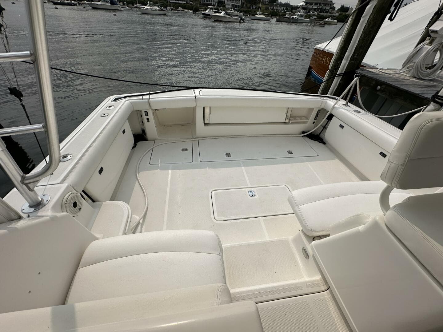 2001 Tiara Yachts 3800 Open