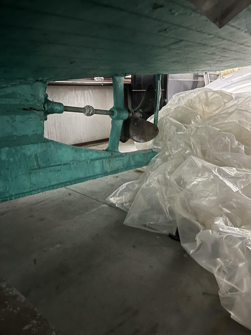 Whileaway Propeller, skeg