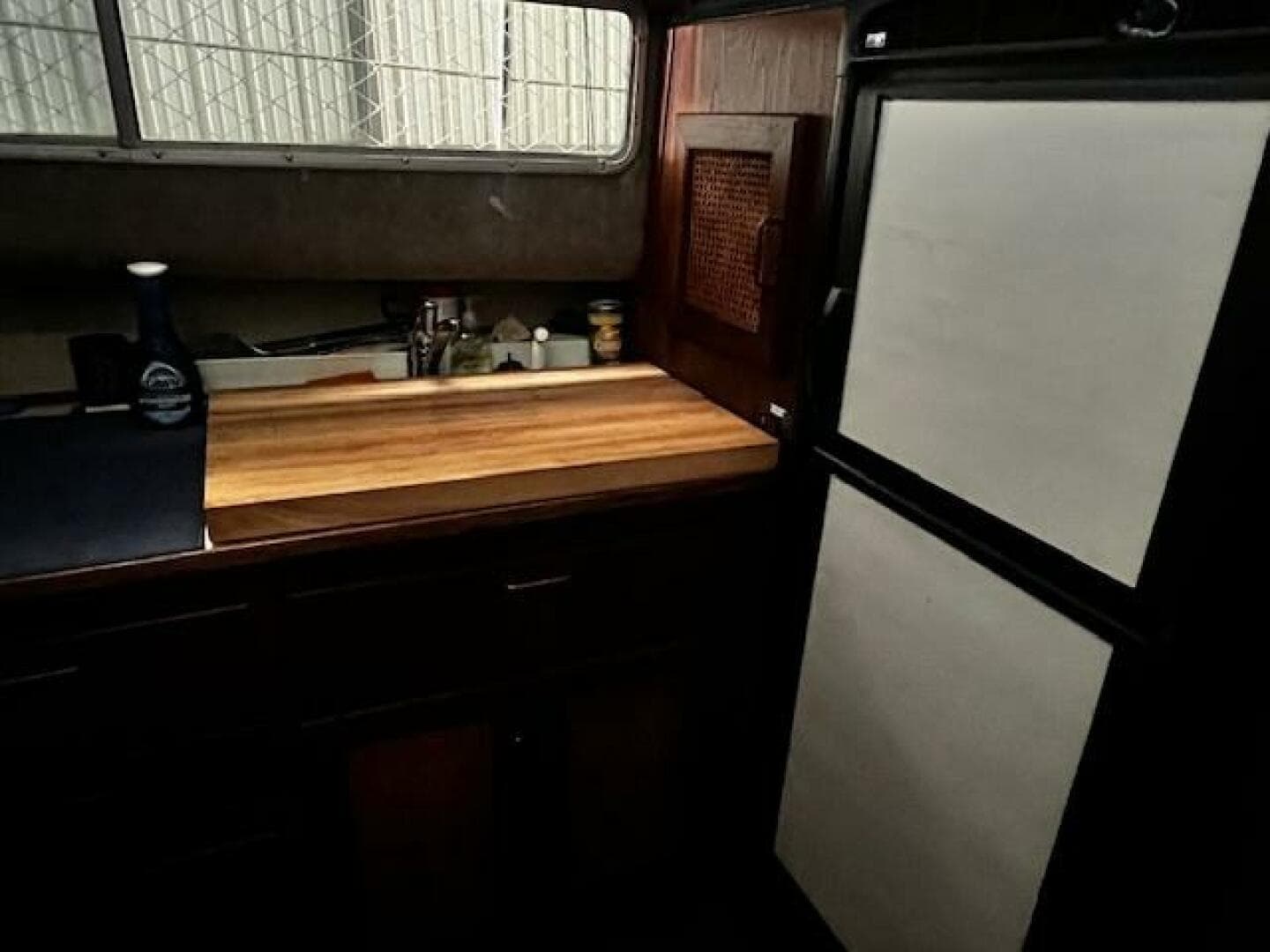 1985 Bayliner 3870 Motoryacht with Flybridge