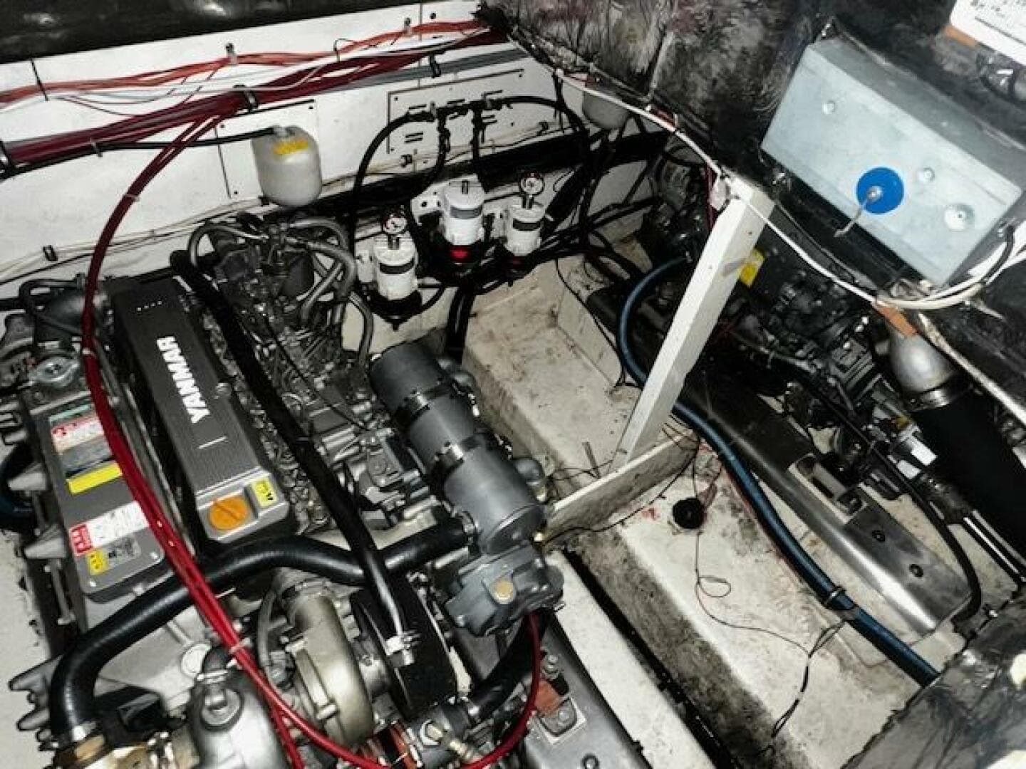 1985 Bayliner 3870 Motoryacht with Flybridge