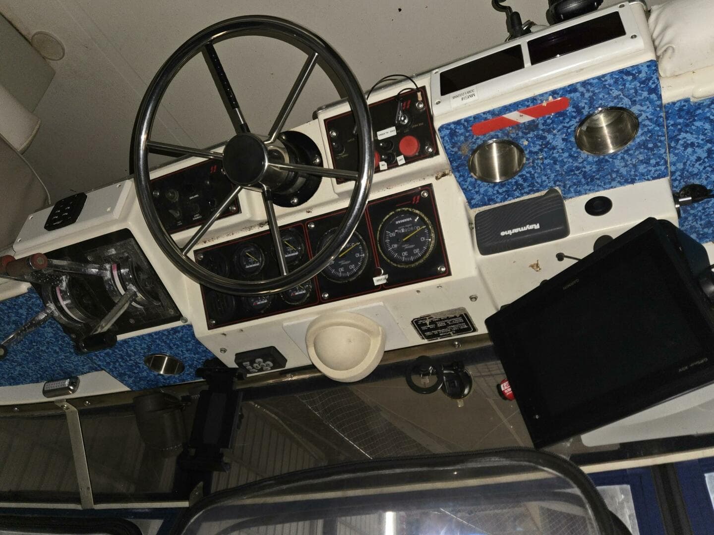 1985 Bayliner 3870 Motoryacht with Flybridge