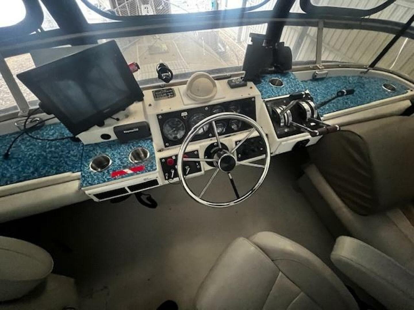 1985 Bayliner 3870 Motoryacht with Flybridge