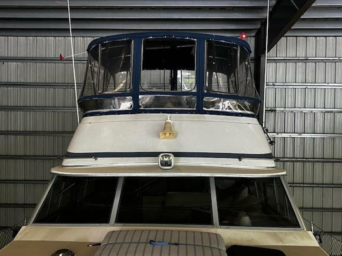 1985 Bayliner 3870 Motoryacht with Flybridge