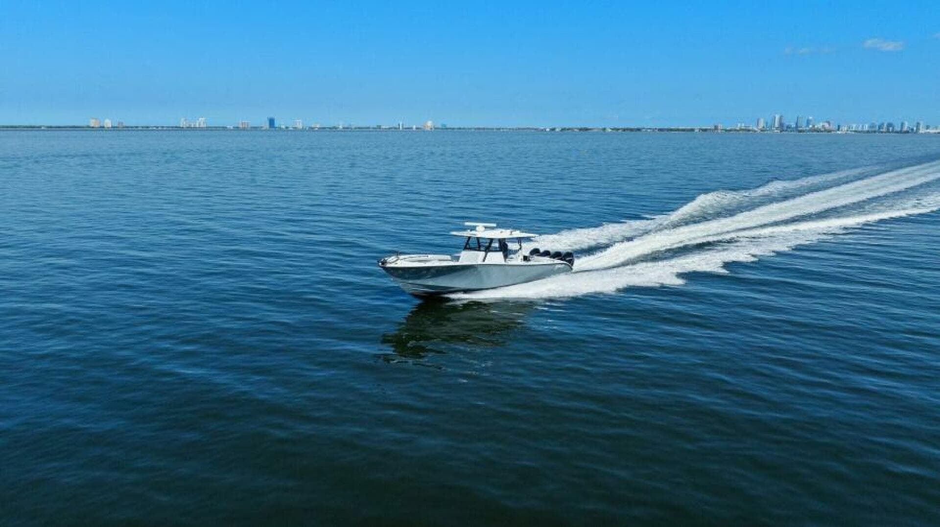 2021 Yellowfin 39 Center Console