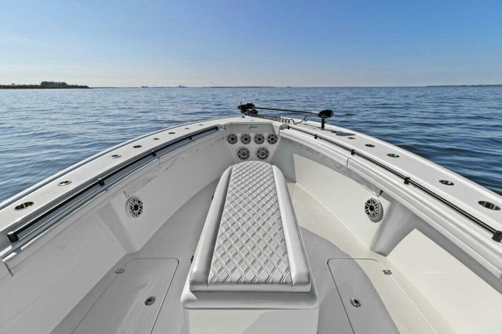 2021 Yellowfin 39 Center Console