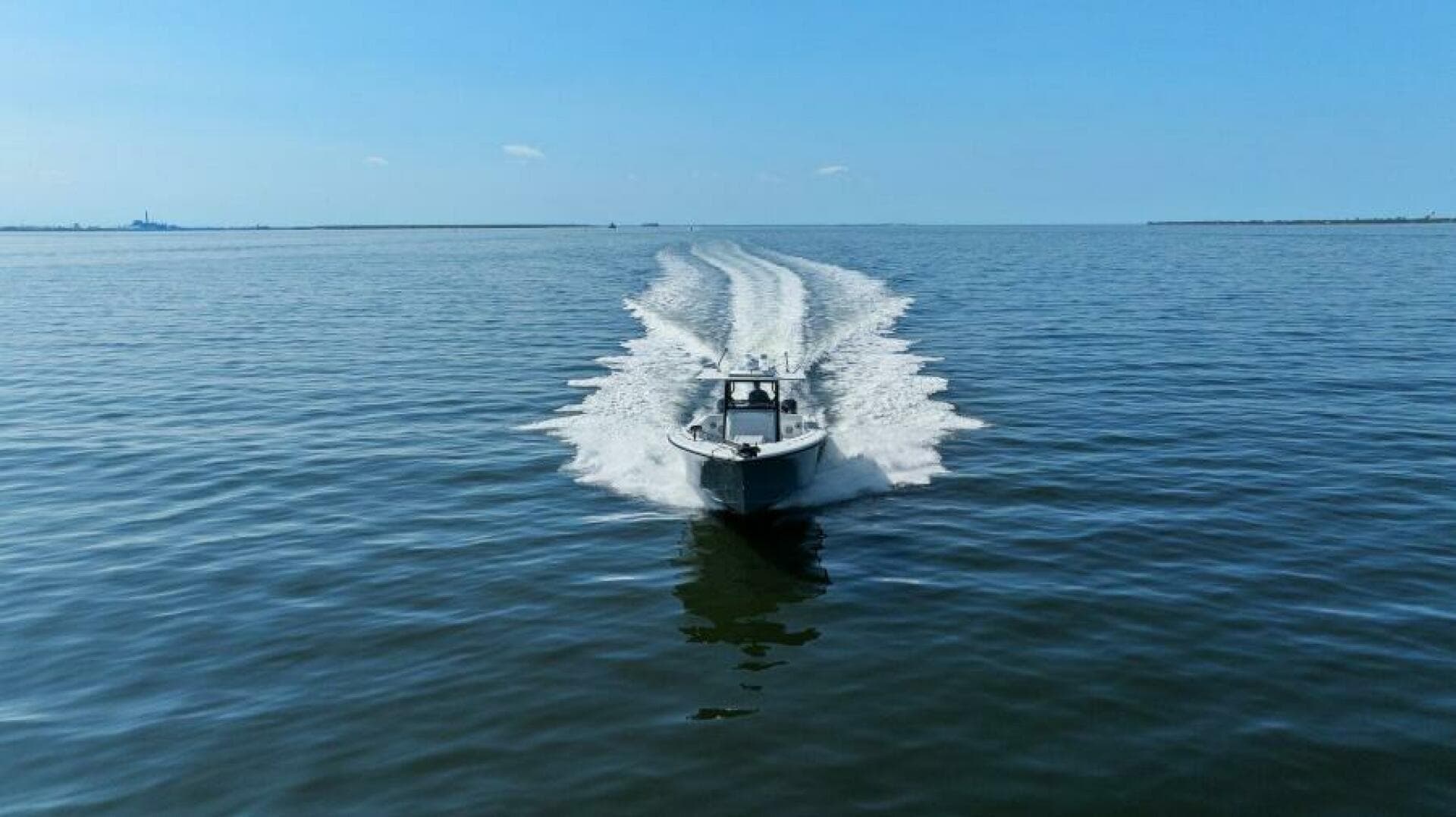 2021 Yellowfin 39 Center Console