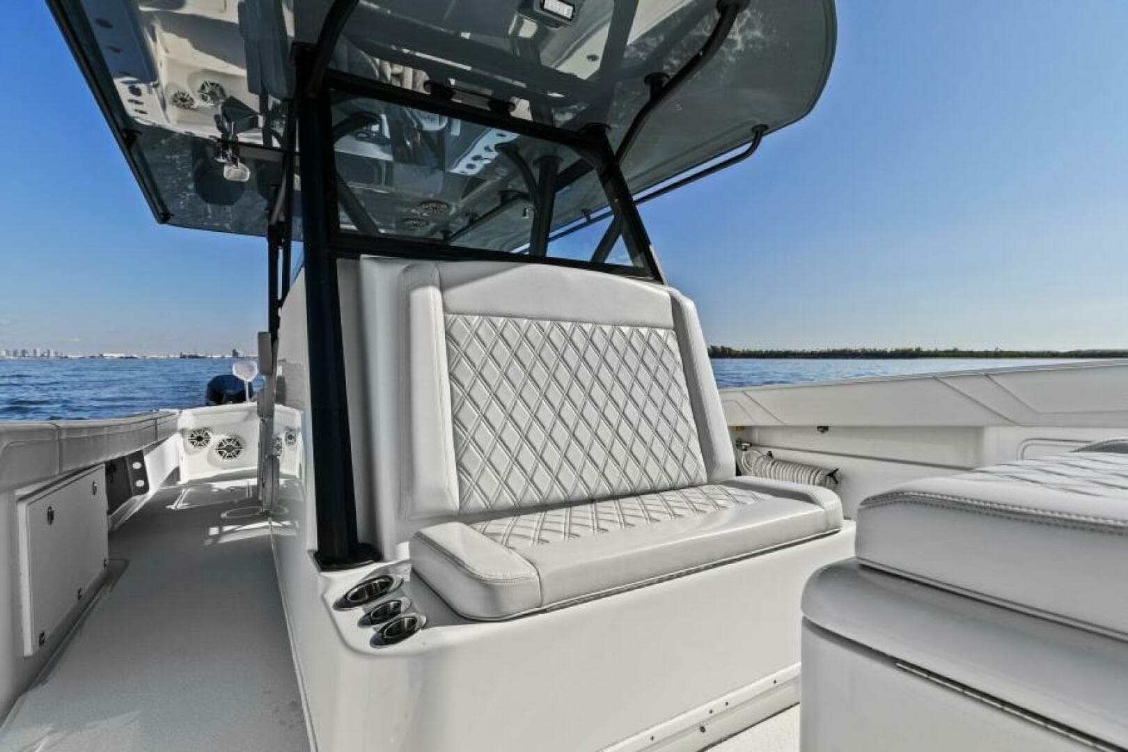 2021 Yellowfin 39 Center Console