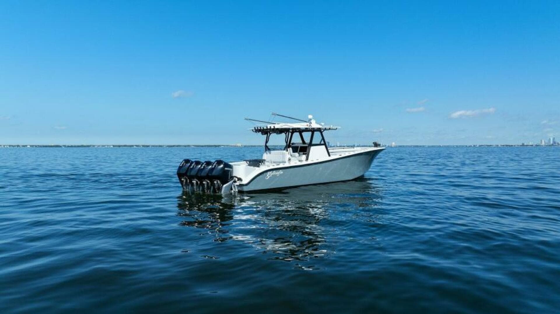 2021 Yellowfin 39 Center Console