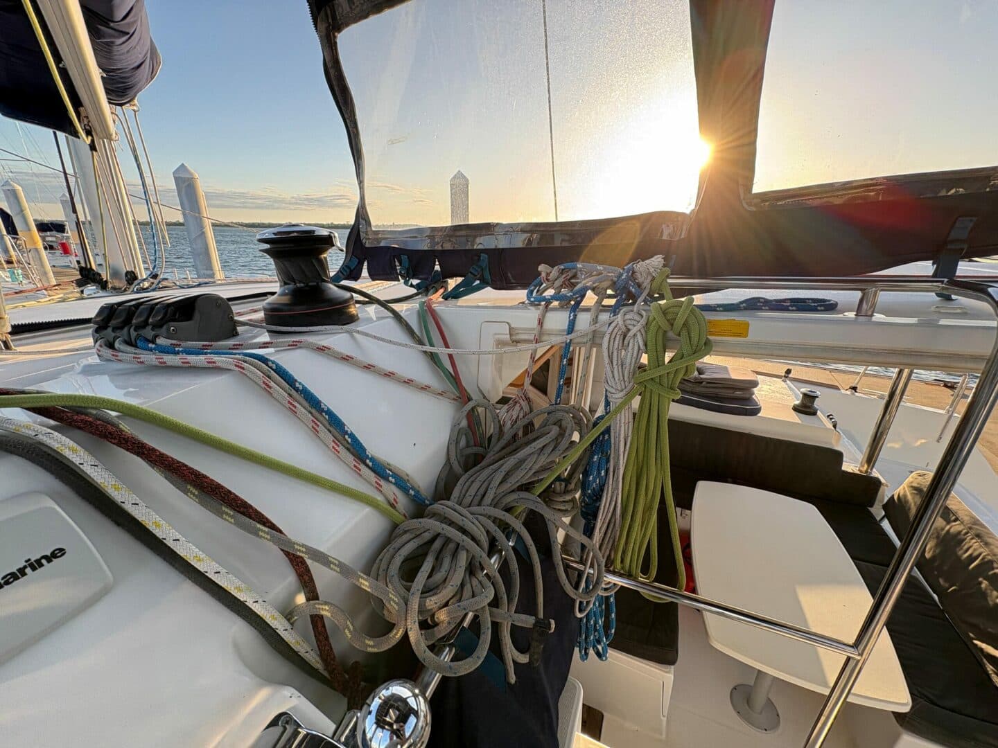 2012-lagoon-400-sail-9817119-20250528100239951-1_XLARGE.jpg