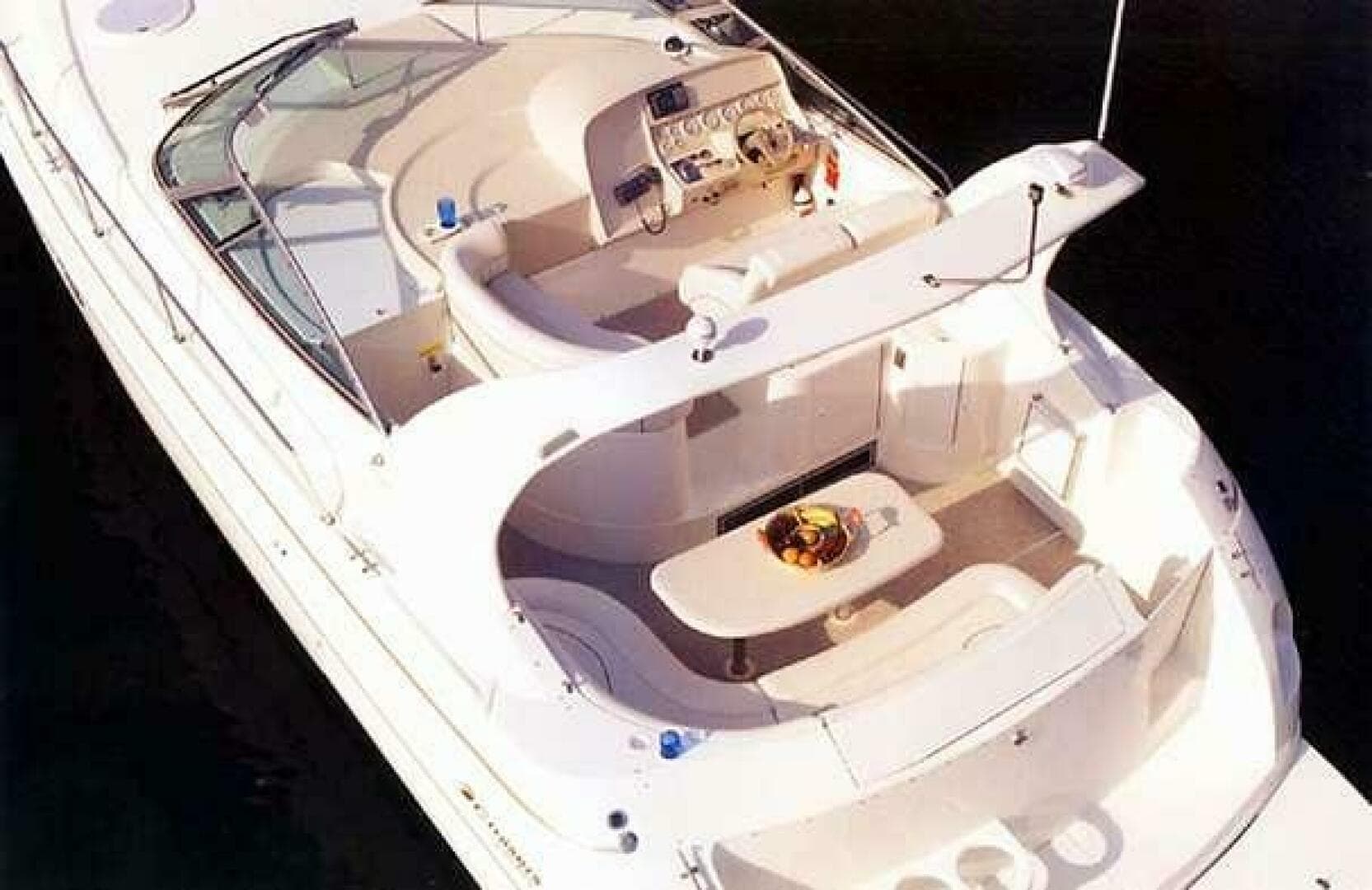 1998 Cruisers Yachts 3575 Esprit