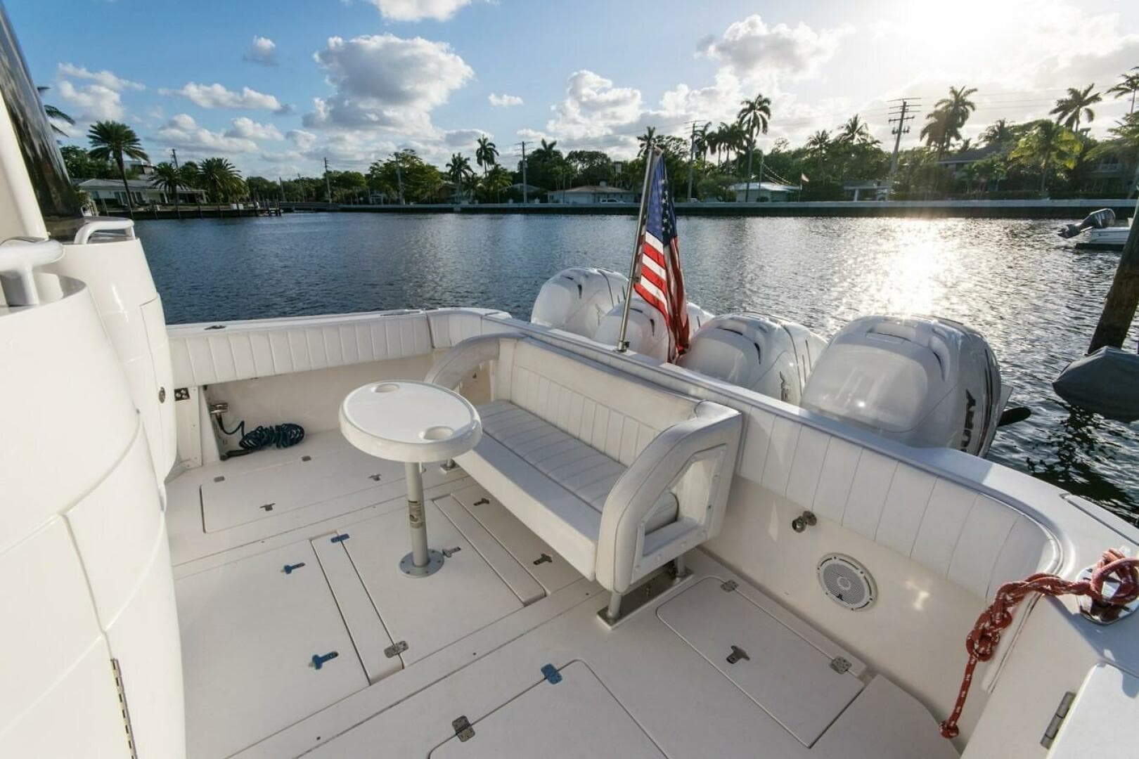 2012 Intrepid 475 Sport yacht wheel house
