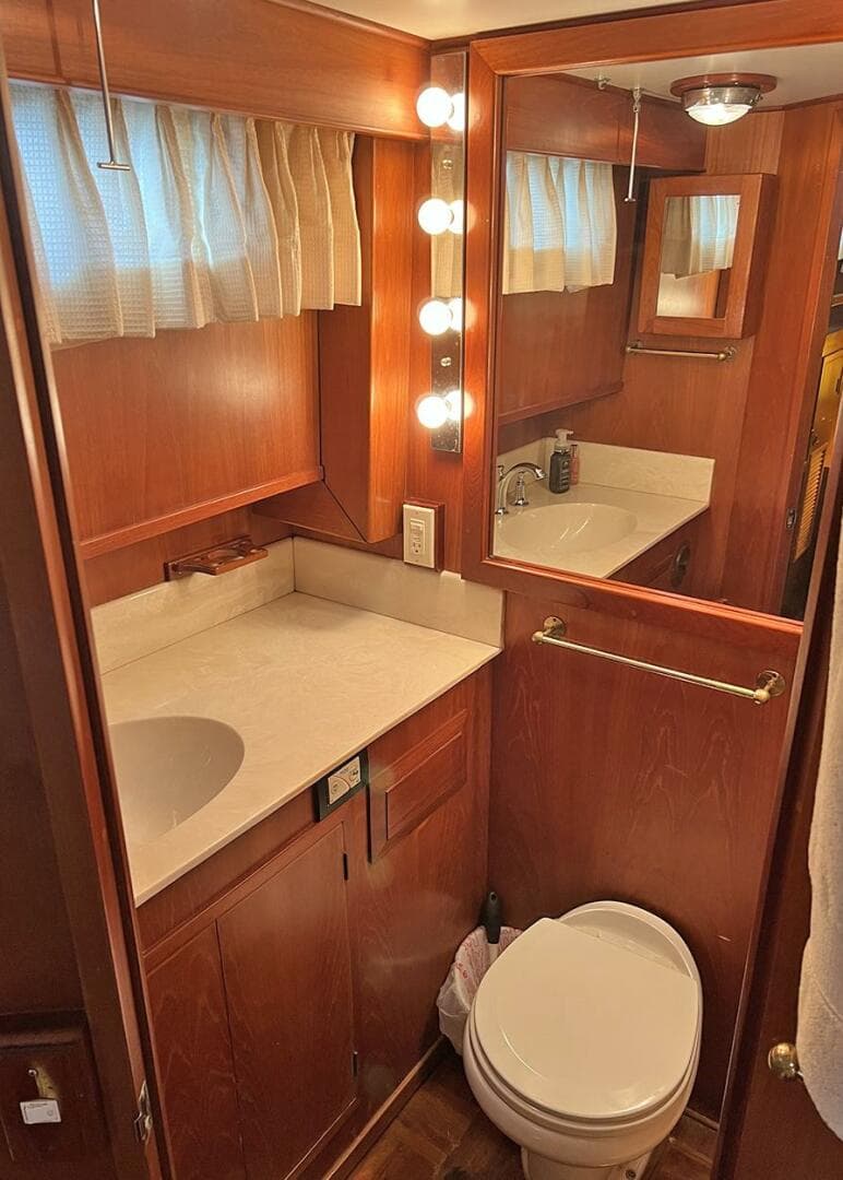 1987 DeFever Tri-Cabin