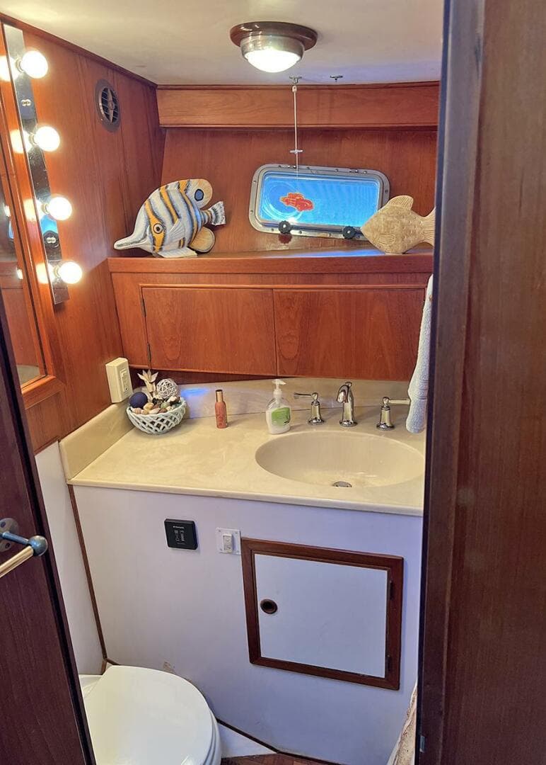1987 DeFever Tri-Cabin