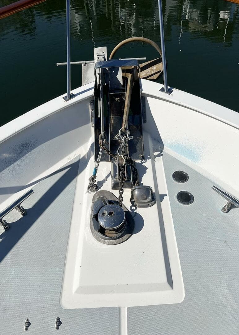 1987 DeFever Tri-Cabin
