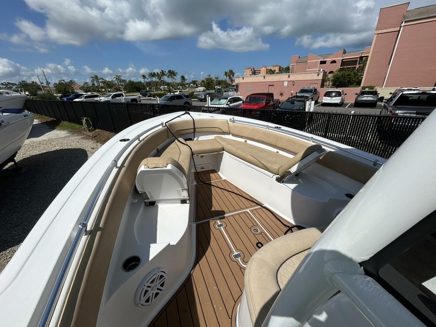 2018 Sportsman 282 OPEN