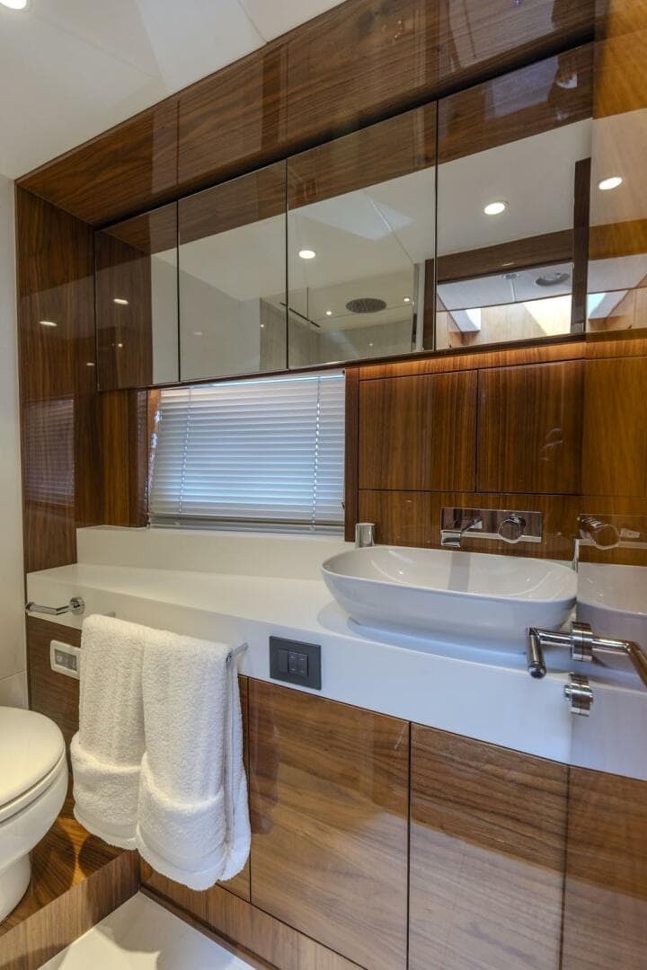 2021 Sunseeker Manhattan