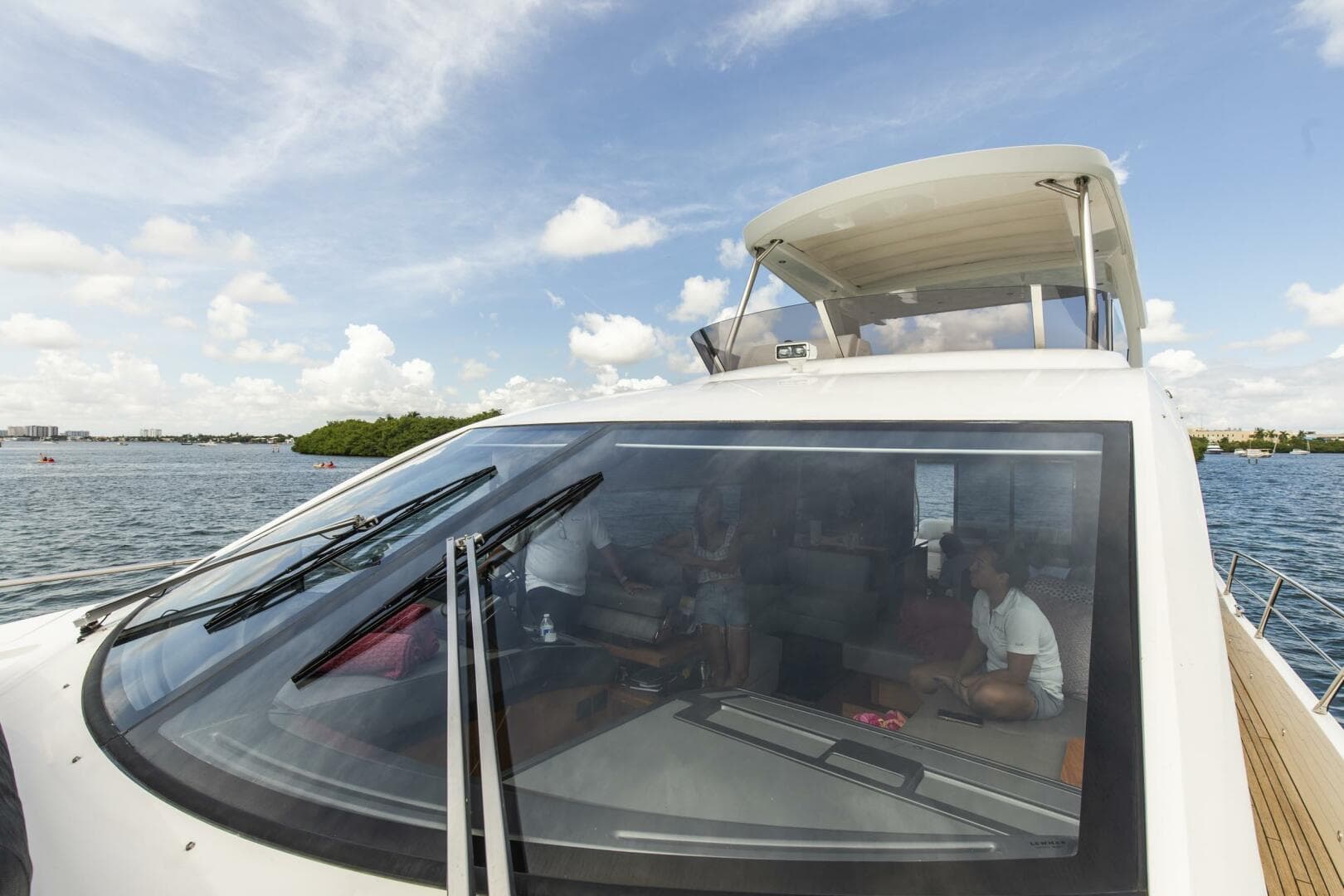 2021 Sunseeker Manhattan