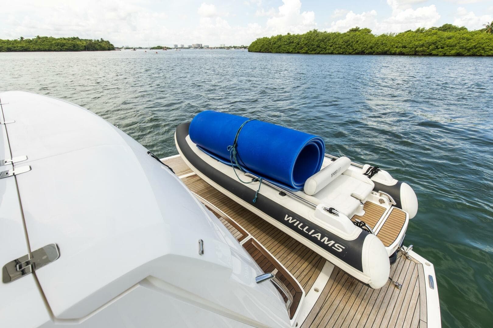 2021 Sunseeker Manhattan