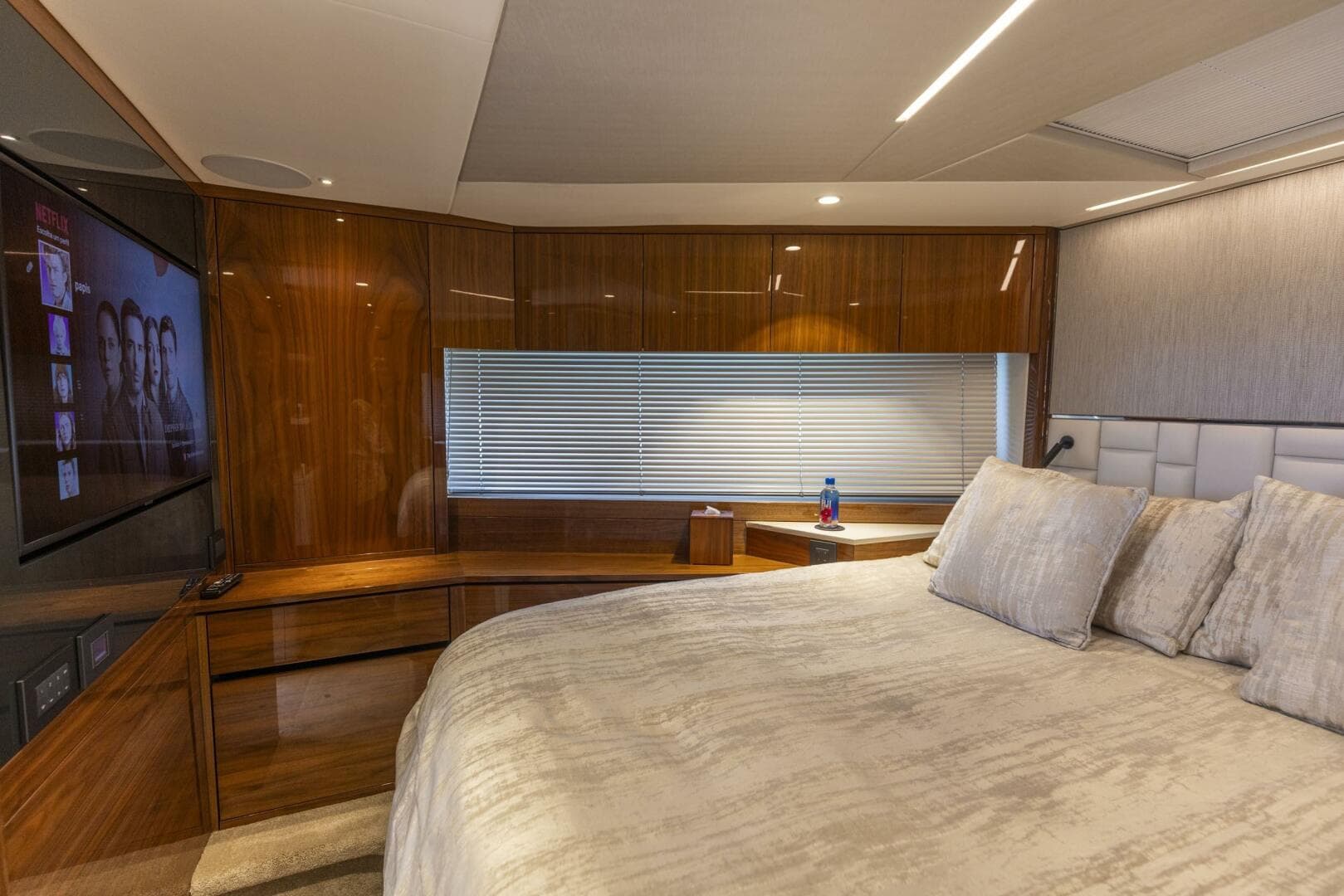 2021 Sunseeker Manhattan