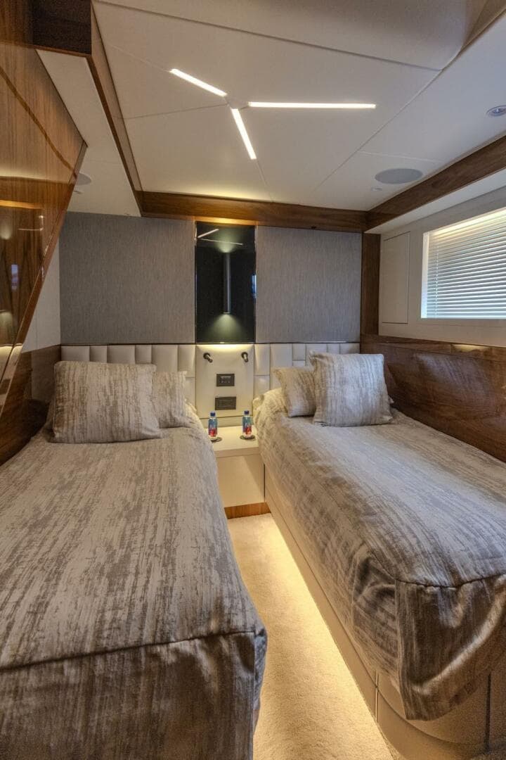 2021 Sunseeker Manhattan