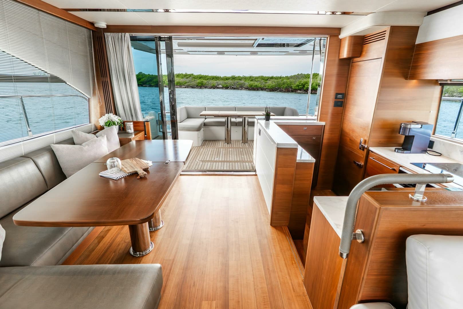 2018 Princess Yachts 