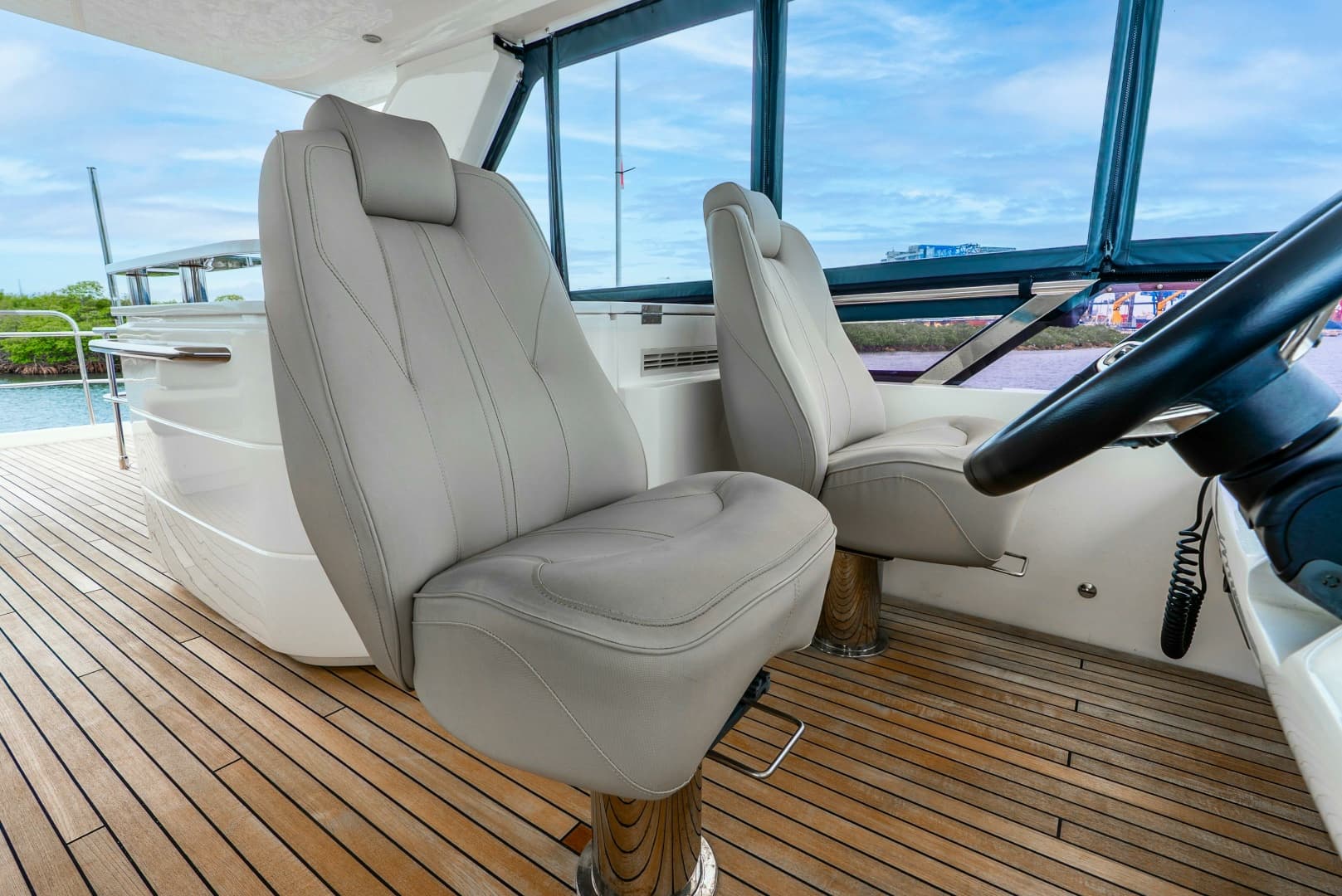 2018 Princess Yachts 