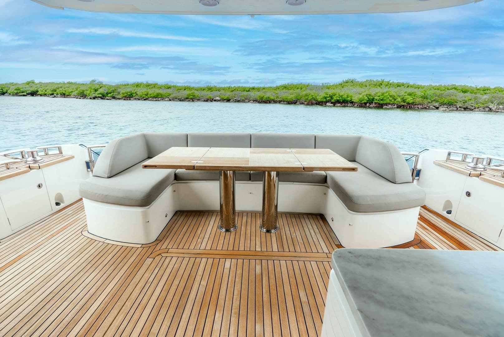 2018 Princess Yachts 